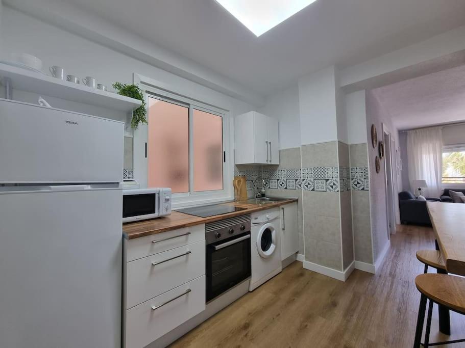 Aguadulce, Apto Santa Monica 2 Hab Con Terraza, Aire, Wifi, A 5 Min De La Playa Aguadulce  Luaran gambar
