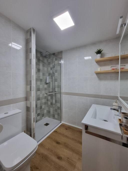 Aguadulce, Apto Santa Monica 2 Hab Con Terraza, Aire, Wifi, A 5 Min De La Playa Aguadulce  Luaran gambar
