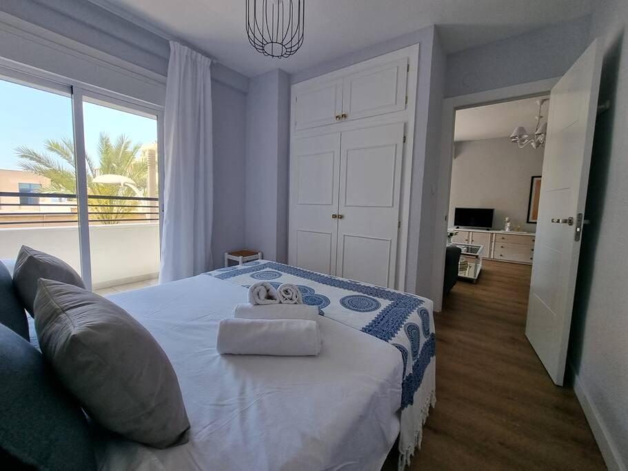 Aguadulce, Apto Santa Monica 2 Hab Con Terraza, Aire, Wifi, A 5 Min De La Playa Aguadulce  Luaran gambar